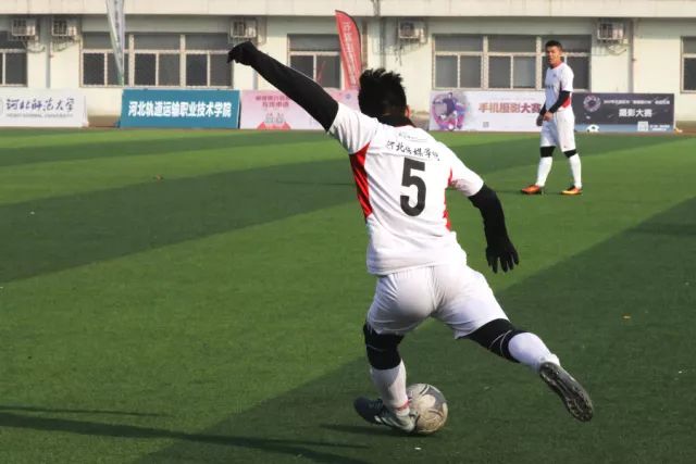 意大利杯-劳塔罗梅开二度 国米2-1佛罗伦萨夺冠